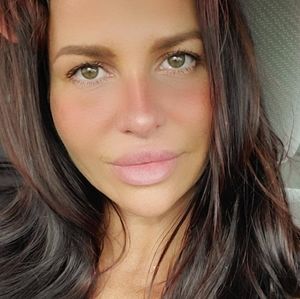 Meet your Posher, Lara